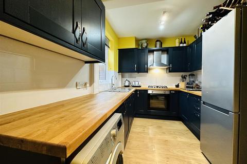 2 bedroom terraced house for sale, Burlington Avenue, York