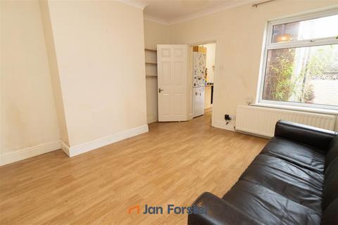 2 bedroom ground floor flat to rent, Biddlestone Road, Newcastle Upon Tyne
