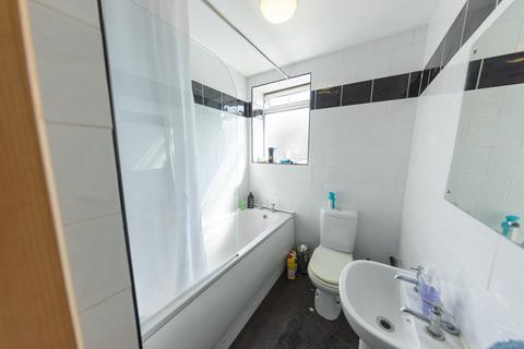 undefined, Delph Mount, Leeds LS6