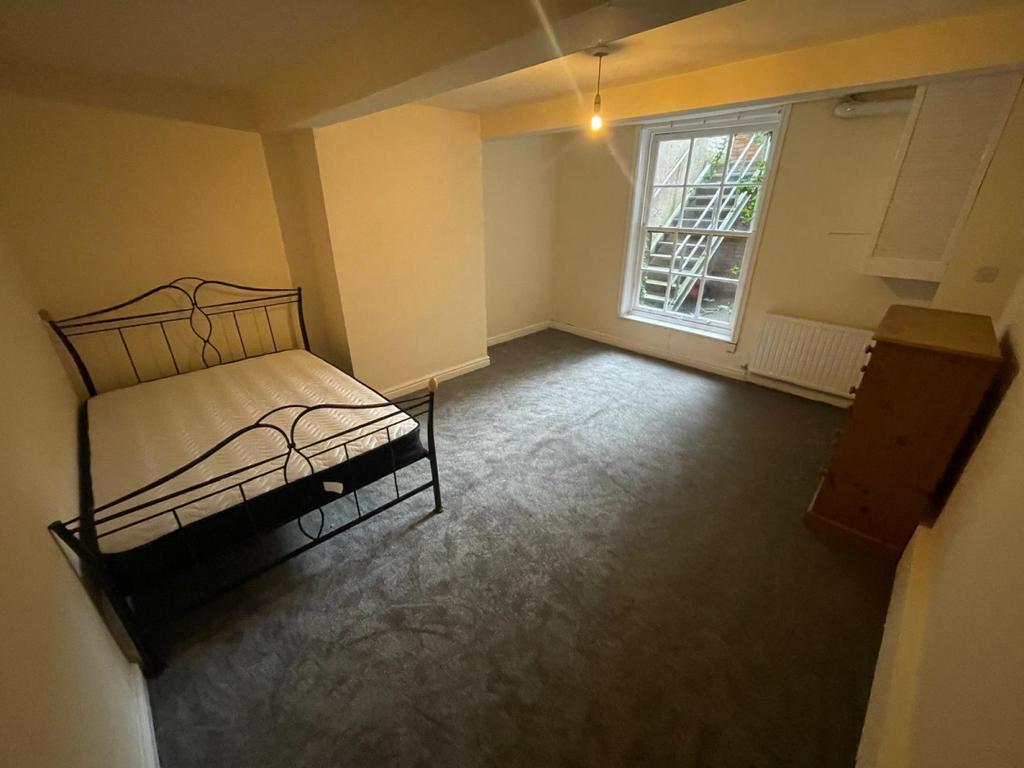 Flat 1, 4 Stanley Terrace