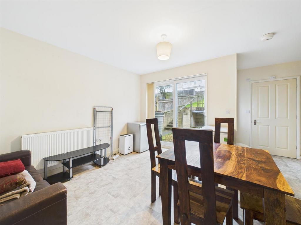 CAM02534 G0-PR0595-STILL005.jpg