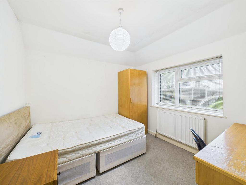 CAM02534 G0-PR0595-STILL008.jpg