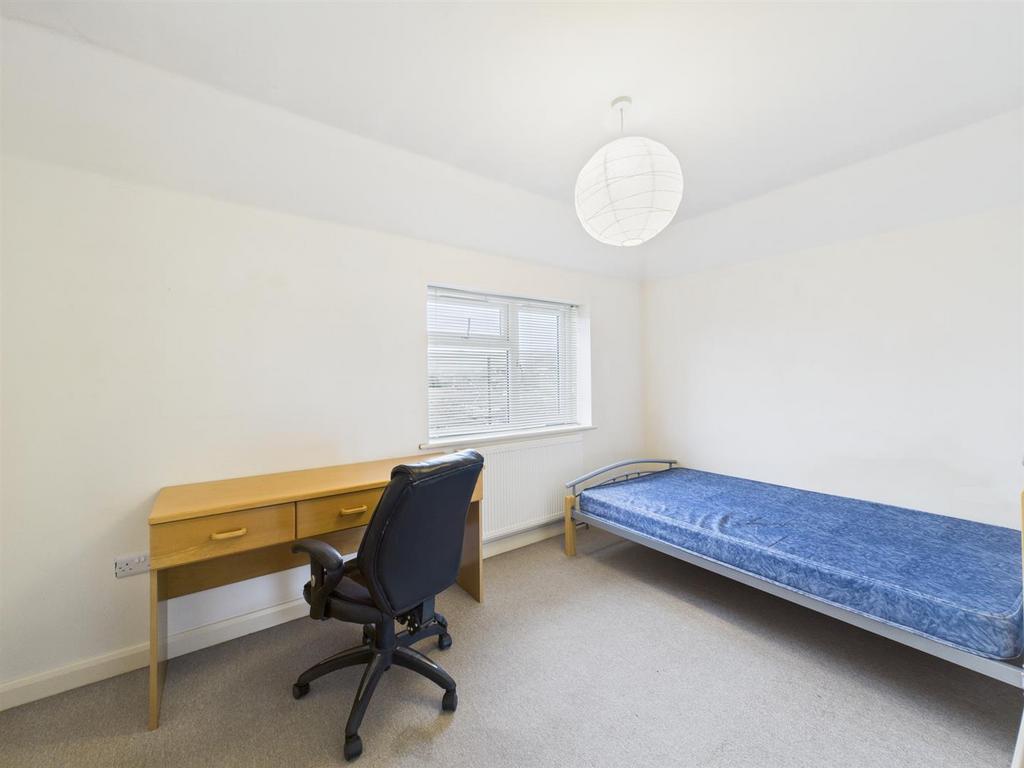 CAM02534 G0-PR0595-STILL010.jpg