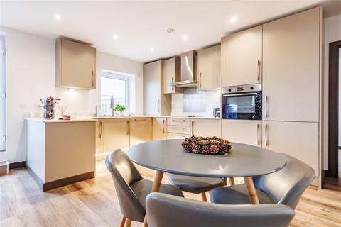 2 bedroom flat for sale, Godfrey House, Edinburgh Gate, Harlow