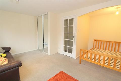 undefined, Chipstead Close, Sutton SM2