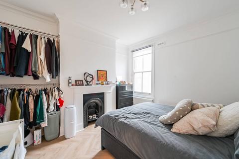 undefined, Ashmount Road, N19, Archway, London, N19