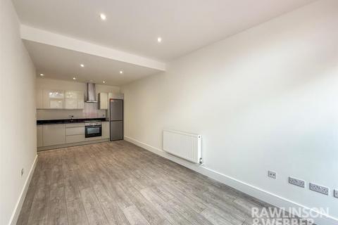 1 bedroom apartment to rent, 1 Molesey Road, West Molesey KT8