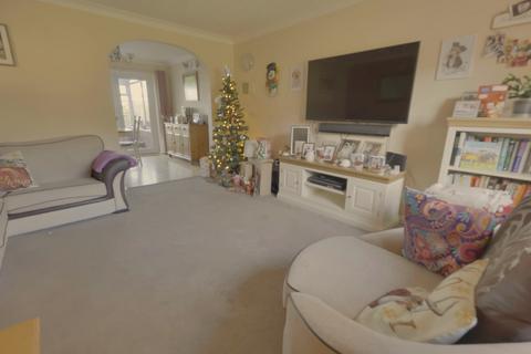 4 bedroom detached house for sale, VALLEY PARK DRIVE, CLANFIELD