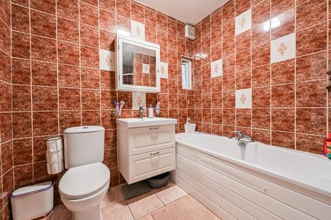4 bedroom terraced house to rent, Wakefield Street, N18, Edmonton, London, N18