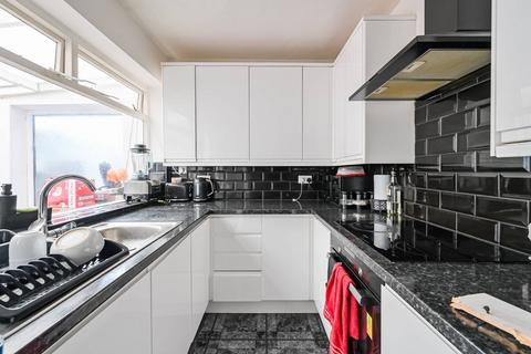 4 bedroom terraced house to rent, Wakefield Street, N18, Edmonton, London, N18