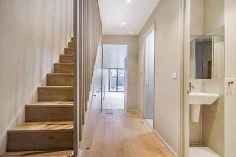 4 bedroom house for sale, Kinsale Road, London, SE15