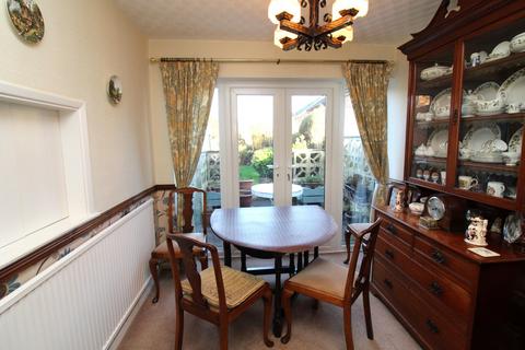 3 bedroom detached house for sale, Hillberry Close, Leicester LE19