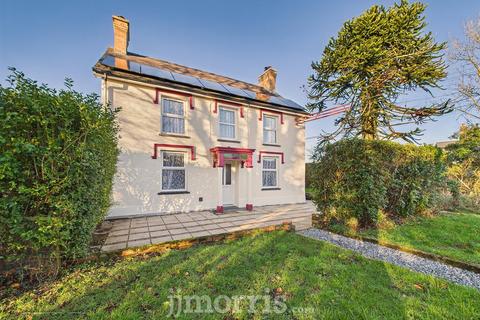3 bedroom detached house for sale, Beulah Road, Newcastle Emlyn