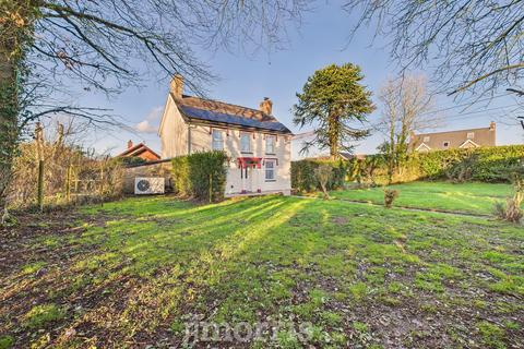 3 bedroom detached house for sale, Beulah Road, Newcastle Emlyn, SA38
