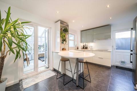 3 bedroom end of terrace house for sale, Mallard Close, London W7