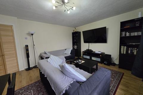 2 bedroom flat to rent, Garfield House, Edmonton, N9