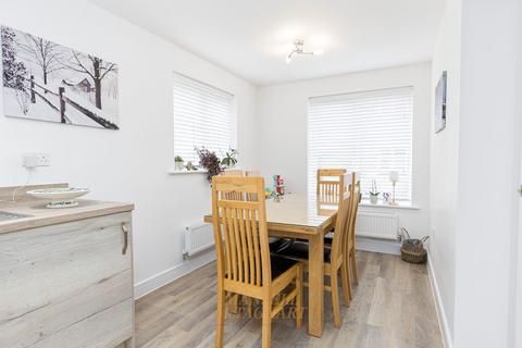 undefined, Mead Lane, Crawley RH10