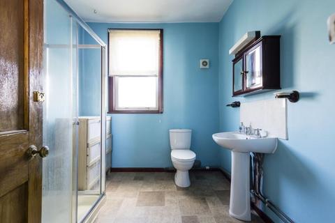 undefined, Grove Road, London N12