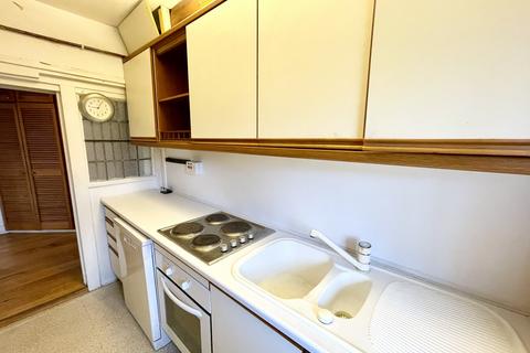 undefined, Heath Close, London NW11