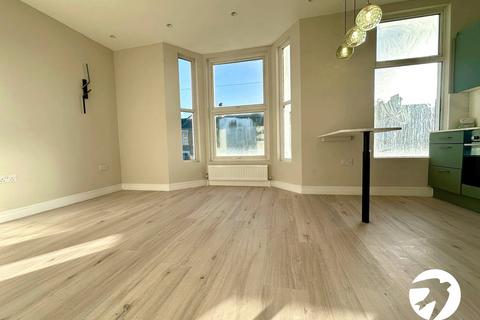 1 bedroom flat for sale, Ryecroft Road, London, SE13