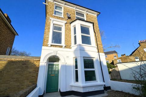 1 bedroom flat for sale, Ryecroft Road, London, SE13