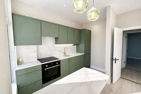 1 bedroom flat for sale, Ryecroft Road, London, SE13