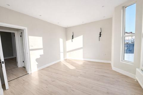 1 bedroom flat for sale, Ryecroft Road, London, SE13