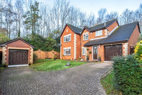 5 bedroom detached house for sale, Barbe Baker Avenue, Southampton SO30