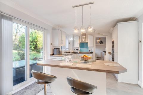 5 bedroom detached house for sale, Barbe Baker Avenue, Southampton SO30