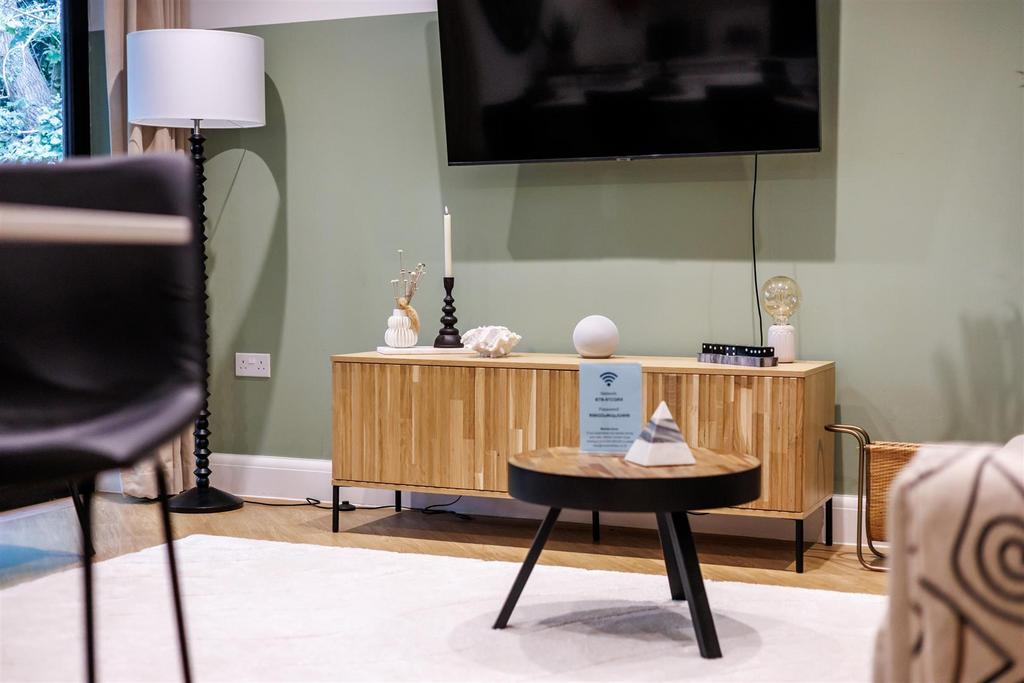 15 Aurora Heights-11print.jpg