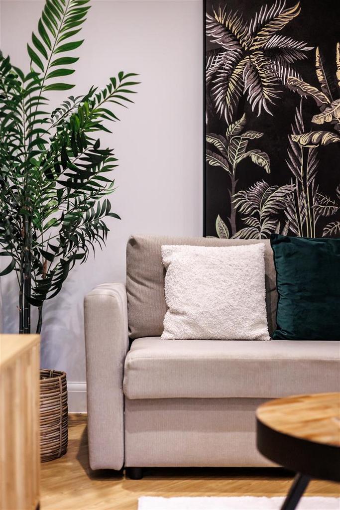 15 Aurora Heights-8print.jpg