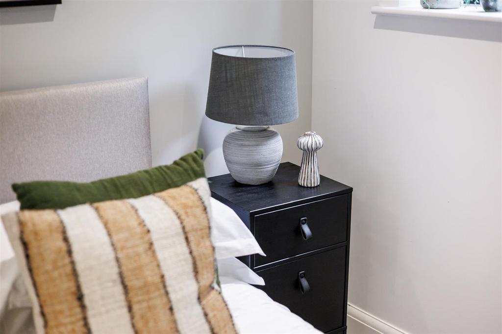 15 Aurora Heights-5print.jpg