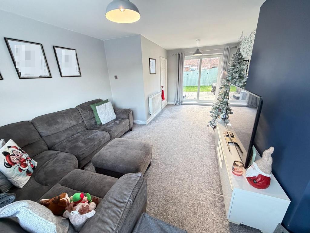 Lounge/dining room