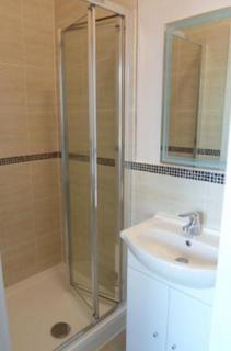 1 bedroom in a house share to rent, Wimborne Road, Poole