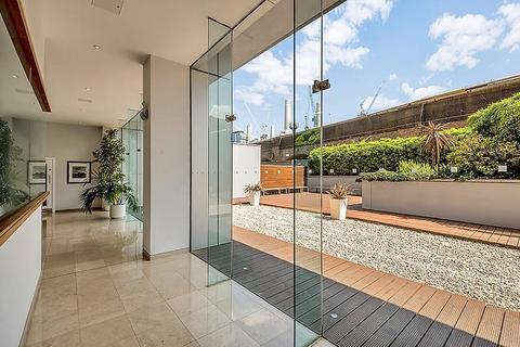 1 bedroom flat to rent, The Bridge, Queenstown Road, London, SW11