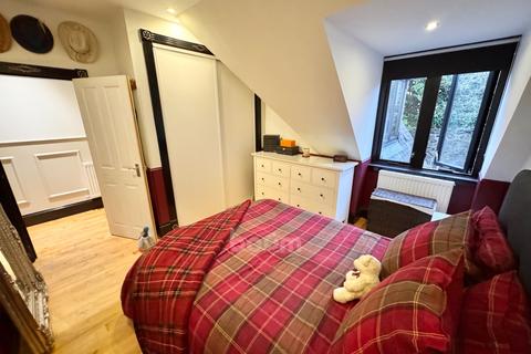 2 bedroom apartment for sale, Castle Terrace, Bridge of Weir