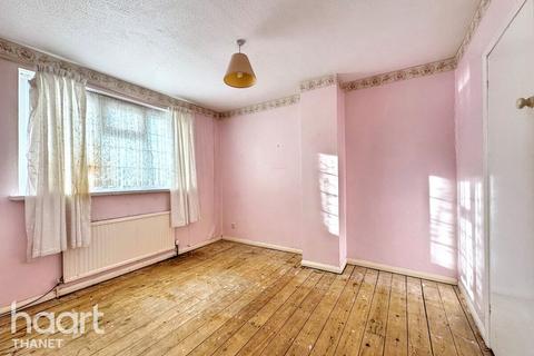 3 bedroom semi-detached house for sale, Hawkhurst Close, Birchington