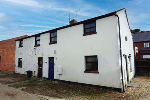 1 bedroom maisonette to rent, Berrells Court, Olney