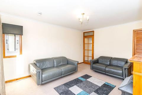 2 bedroom flat to rent, Telford Drive, Edinburgh, EH4