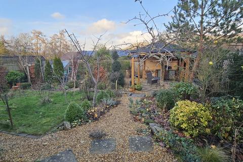 2 bedroom detached bungalow for sale, Ragleth Road, Church Stretton SY6