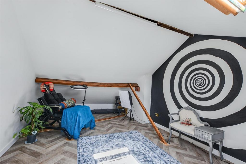 Loft Room 3.jpeg