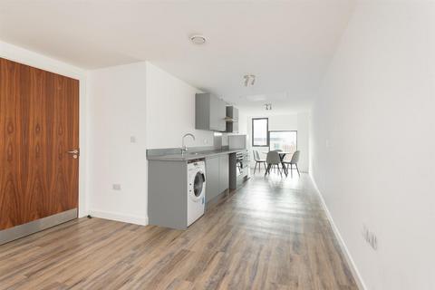 2 bedroom apartment to rent, 165 West Street, City Centre S1