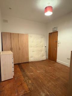 Studio to rent, Studio, Bryantwood Road, N7