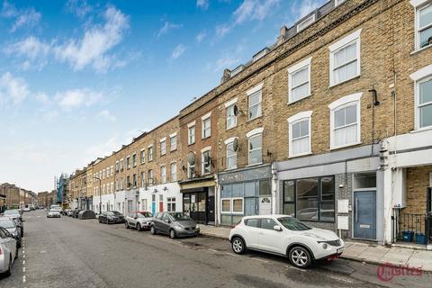 2 bedroom flat for sale, Clarence Road, London