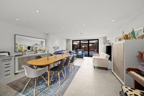 3 bedroom terraced house for sale, Palermo Road, London, NW10