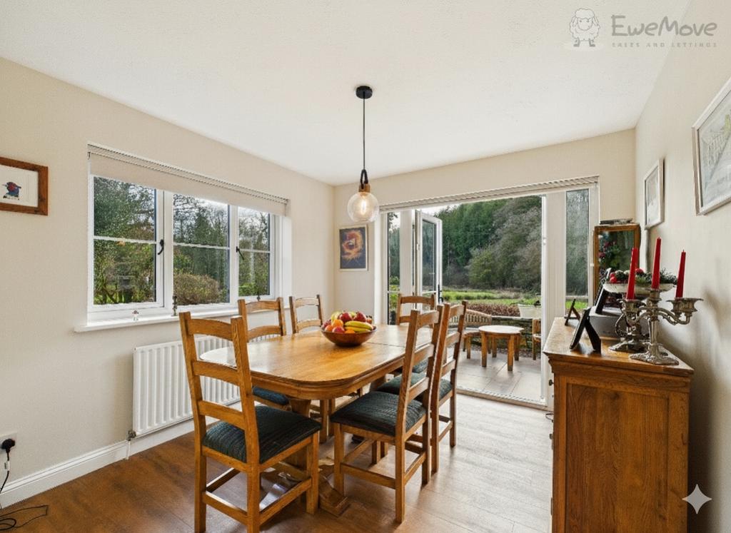 Ewemove south molton   dining room