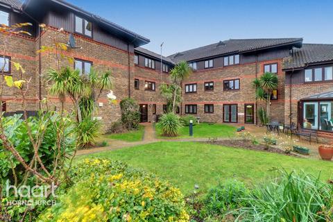 1 bedroom retirement property for sale, Waldegrave Gardens, Upminster
