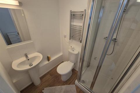 undefined, Studio Flat with Bills Included!