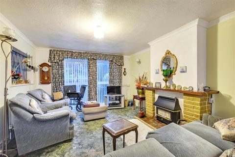 3 bedroom semi-detached house for sale, Peters Close, Arnold, Nottingham