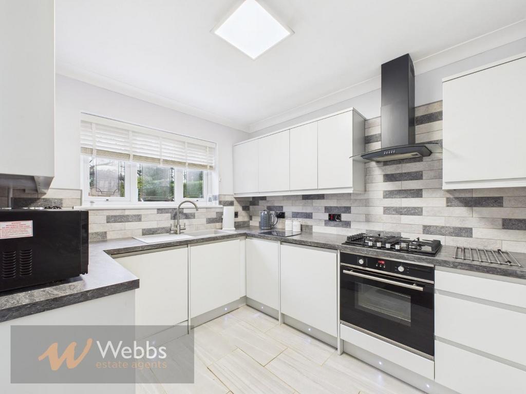 CAM03154 G0-PR0185-STILL011.jpg